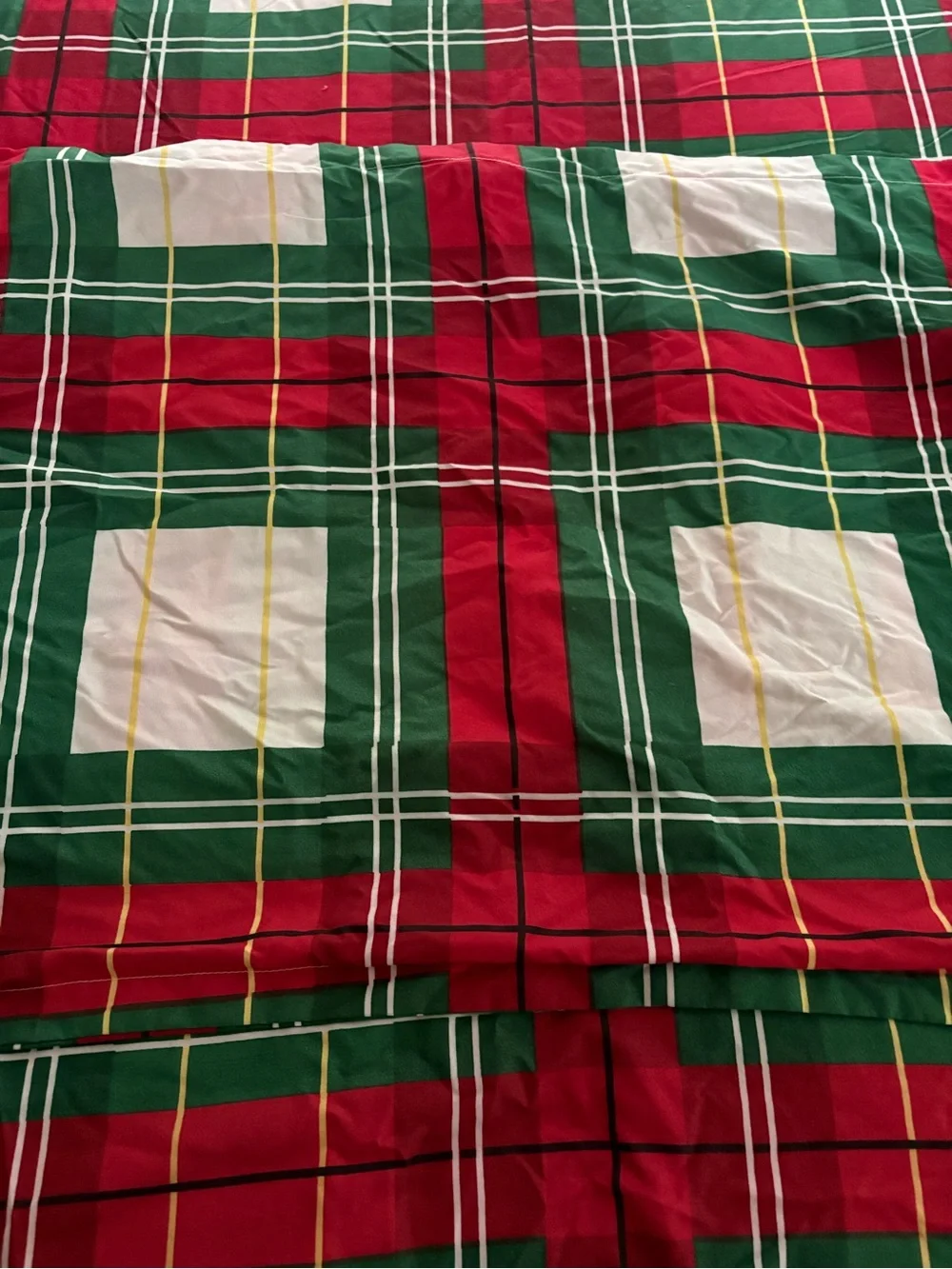 Christmas Plaid Duvet Cover and Pillow Sham.  TWIN